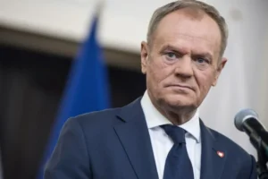 Туск після нападу на українців: хулігани отримали політичний патронат