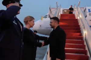 Зеленський прибув до США
