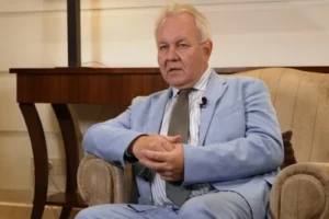 Російський економіст Владислав Іноземцев: 40 днів бомбардувань Росії – мало, Зеленському не треба зупинятися
