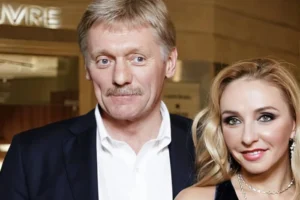 Дружина Пєскова оскаржує санкції ЄС і вимагає понад €2 млн