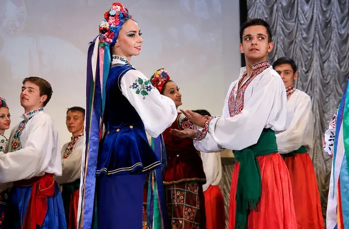 Зарплати працівникам культури зростуть: на скільки і коли