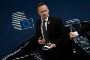Угорщина взялася за Сійярто. Ексглаву МЗС запідозрили у держзраді
