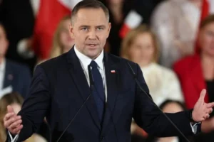 Попри суперечки Україна і Польща повинні співпрацювати – Навроцький