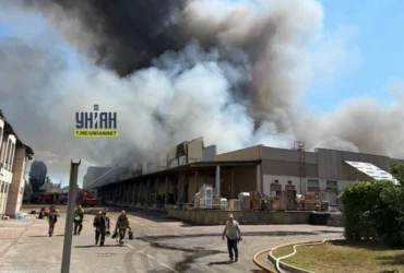Нічний удар по Києву: зруйновано логістичний центр «Нової пошти»