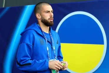 Воротар збірної України з футболу офіційно залишив клуб і готовий до трансферу