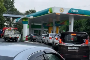 Білорусь рекордно наростила поставки бензину до Росії