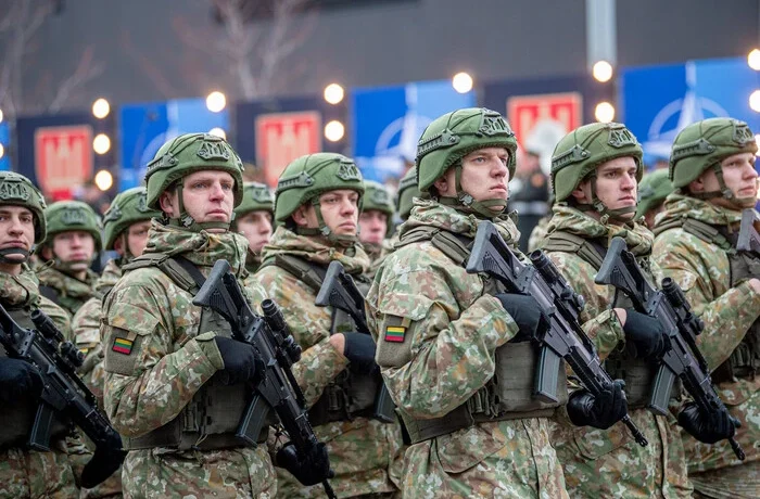 У Литві фіксуються колосальні черги біля комісаріатів