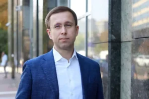 Сімейний бізнес Корецького. Журналісти дослідили, на чому заробляє родина майбутнього глави уряду