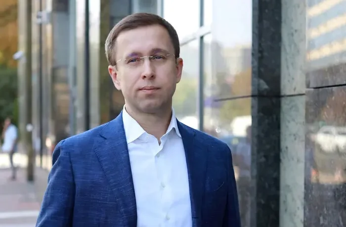 Сімейний бізнес Корецького. Журналісти дослідили, на чому заробляє родина майбутнього глави уряду