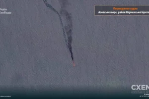 Супутники зафіксували уражені танкери РФ в Азовському морі: оприлюднені знімки
