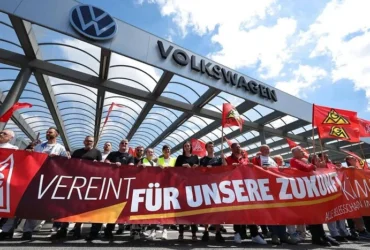 Працівники Volkswagen протестують проти звільнення 100 тисяч осіб