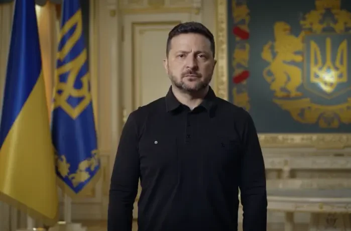 Зеленський: встановлено посадовців, які незаконно розмістили склади зі зброєю у Вишневому