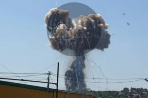 Страшні вибухи без тривоги. Що трапилося у Хмельницькому і чи пов’язано це з кадровими перестановками в ЗСУ?