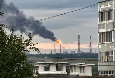 У Татарстані після вибухів спалахнув НПЗ (відео)