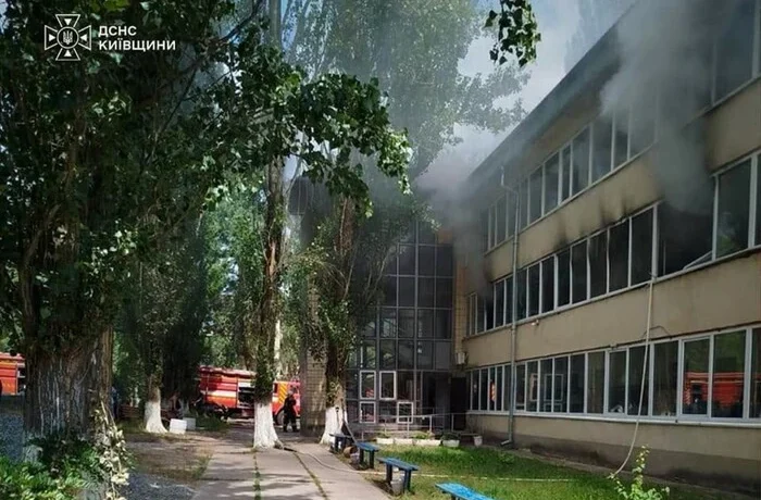 Пожежа у притулку для бездомних під Києвом: є постраждалий, 40 людей евакуйовано