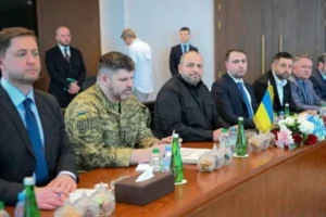 Росія погодилася обговорювати мир в Україні, але висунула вимогу США