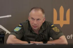 Сирський пояснив, чому Україна не може воювати лише дронами