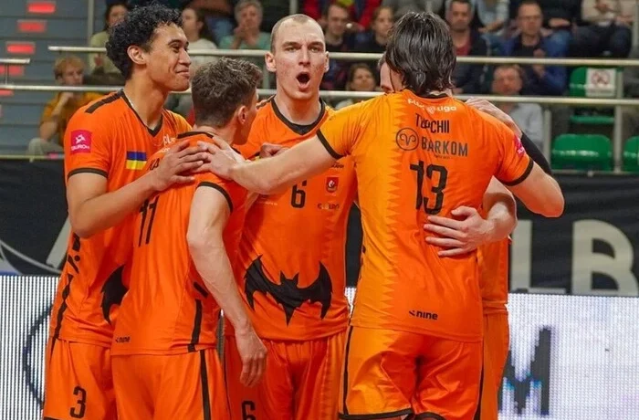 Провідний український волейбольний клуб змінить назву і прописку