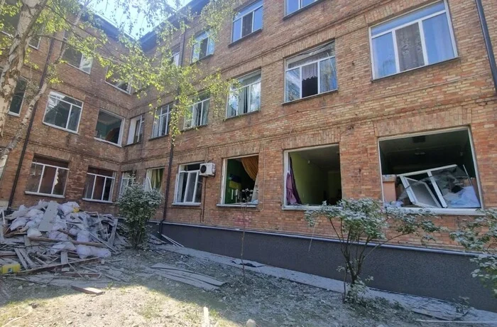 Унаслідок нічної атаки на Київ 2 липня пошкоджено 23 заклади освіти