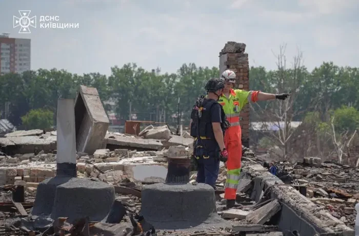 Вишневе: рятувальники провели унікальну операцію з обстеження будівель (фото)