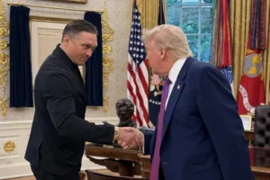 Трамп змінив ставлення до України після спілкування з Усиком – ЗМІ