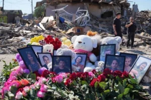 Поліція показала перші хвилини після удару РФ по будинку у Радушному, де загинула родина Воронових