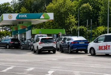Росія почала звозити бензин з усієї країни до Москви