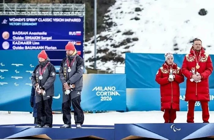 Паралімпійський комітет анонсував рішення щодо атлетів, які відвернулися убік, коли лунав гімн РФ