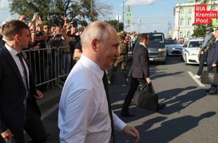 Журналісти знайшли дивний зв’язок між кризами в Росії та поведінкою Путіна