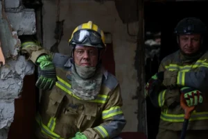 Росіяни завдали подвійного удару дронами по АЗС у Харкові, є поранений