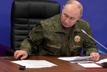 Путін у камуфляжі втрапив у кумедну ситуацію (відео)