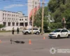 У Хмельницькому підліток збив жінку на самокаті: яке покарання загрожує та які зміни ініціює поліція
