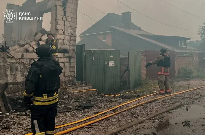 У Вишневому через загрозу повторної детонації проводиться евакуація: куди звертатися