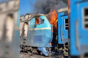 Дрон атакував потяг у Запорізькій області, поранена провідниця (фото)