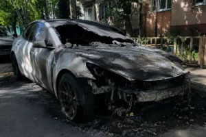 Суд відправив за ґрати палія елітних автівок в Одесі