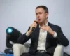 Починав охоронцем. Колишній роботодавець майбутнього прем’єра розказав про маловідомі факти з його біографії