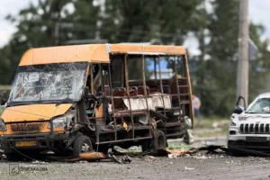 Росіяни вгатили КАБами по Сумах – четверо загиблих