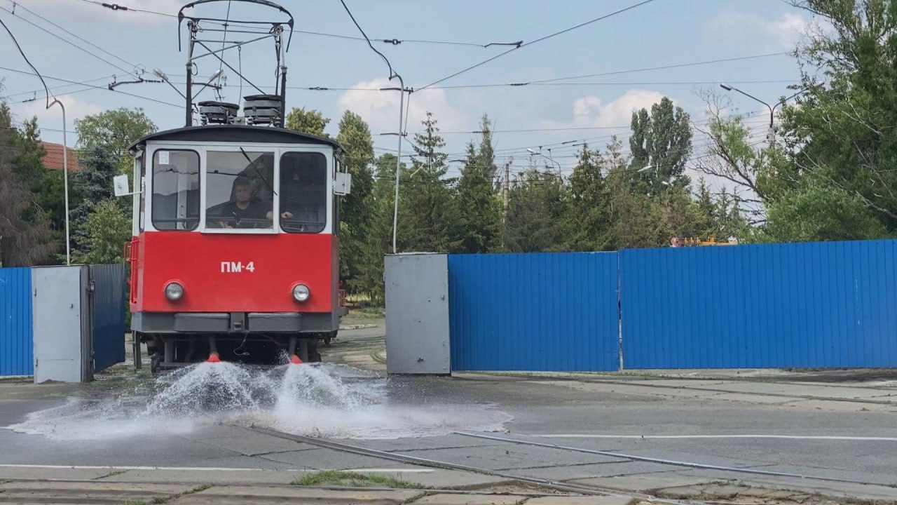Охолодження трамвайних рейок допомагає підтримувати інфраструктуру в належному технічному стані 