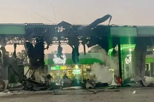 РФ протягом ночі атакувала п’ять АЗС на Дніпропетровщині: є загибла і поранені