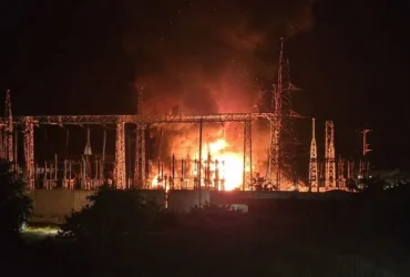 Окупанти заблокували Кримський міст через потужні вибухи в Ялті