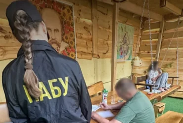 Посадовці Нацгвардії витратили бюджетні мільйони на дорогі покупки