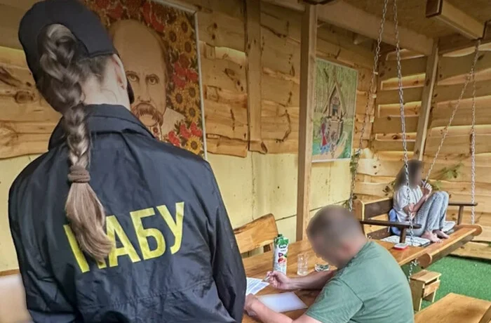 Посадовці Нацгвардії витратили бюджетні мільйони на дорогі покупки
