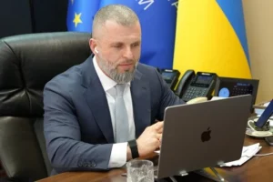 Бідний заявив, що МОК почав допомагати Путіну