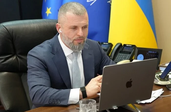 Бідний заявив, що МОК почав допомагати Путіну