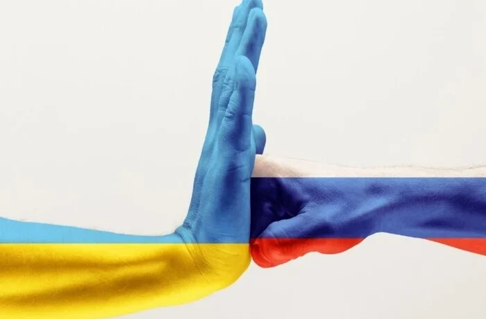 Чому не можна ставити знак рівності між Україною та Росією