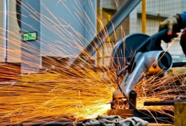 Без держпідтримки промисловості Україна ризикує втратити основу відновлення – ЗМІ
