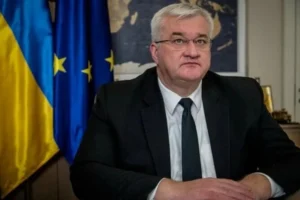 Київ залишають топдипломати Нідерландів та Канади: що сталося