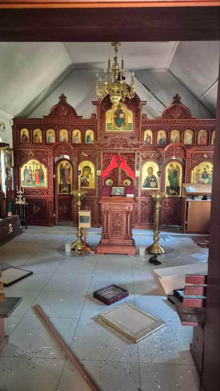 Російський удар пошкодив храм УПЦ МП в Києві фото 2