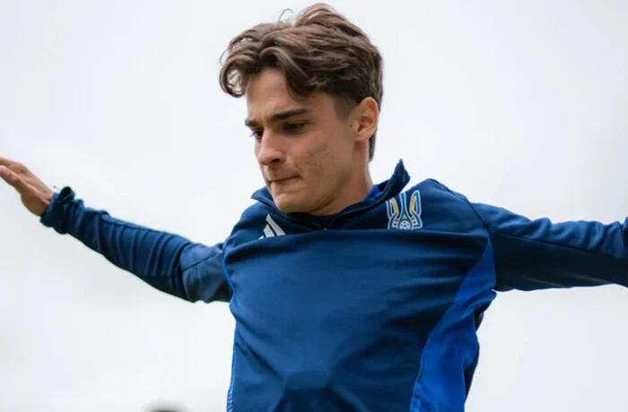 За збірну U-19 грає футболіст, який жодного разу не був в Україні