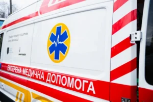 Росія пошкодила підстанцію медичної допомоги в Києві, є постраждалі
